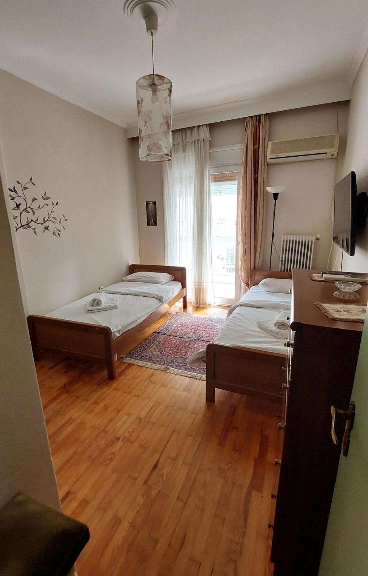 Sonia'S Skg 3 Bedroom Family Apartment - Near Metro Szaloniki Kültér fotó